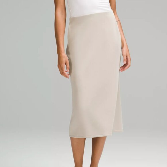 Lululemon - Softstreme High-Rise Midi Skirt - Picture 1 of 8